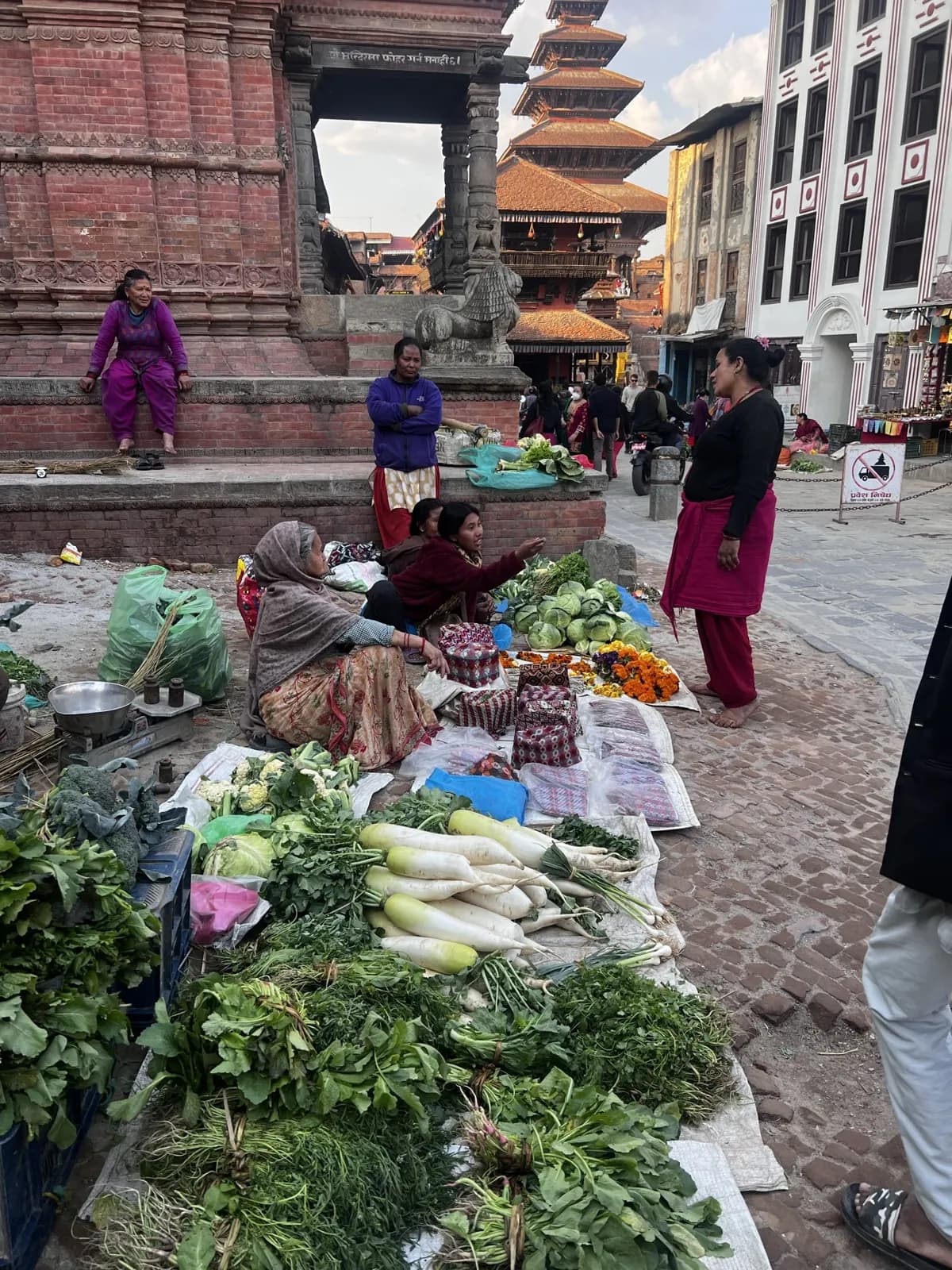 Day 4, Kathmandu to Kerung / Naylam border, photo 1 of 3